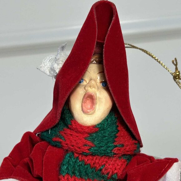 Vintage Victorian Christmas caroling couple ornaments - Picture 3 of 7